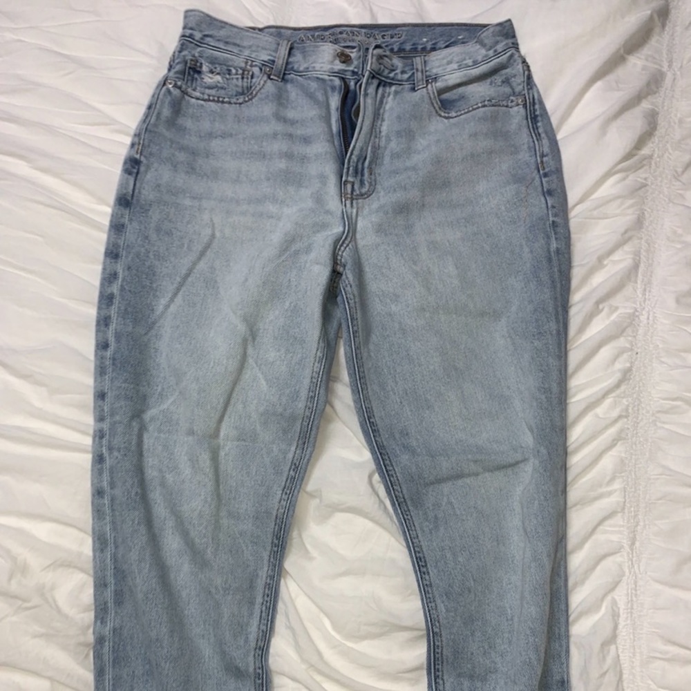American eagle mom jeans